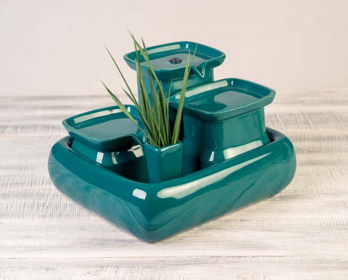 Fontaine d’eau pour chat en céramique + Brosse a chat offerte
